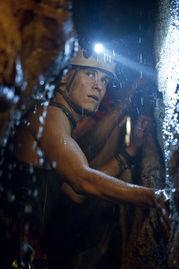 夺命深渊高清在线观看,惊心动魄的深海求生之旅  第3张 夺命深渊高清在线观看,惊心动魄的深海求生之旅  第3张