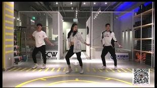 国外健身房被爆料视频播放,监控视频揭露惊人内幕  第2张